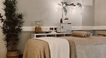 HB Holistic Massage image 2