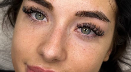 Enhanced eyelashes at Glow by Mads @ Rosa Aesthetics, Hemel Hempstead, England, GB.