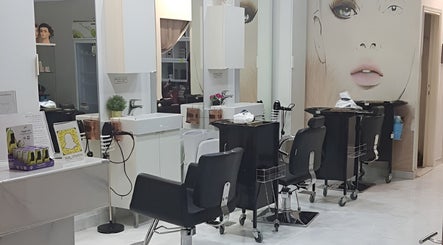 Ekleel alfol Salon I مركز اكليل الفل النسائي