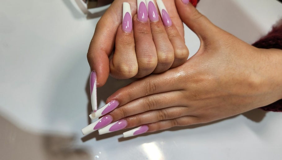 Εικόνα Posh Posh Nails & Spa 1