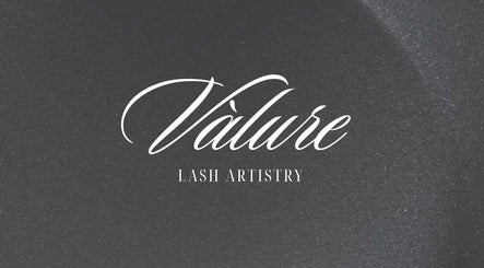 Válure Lash Artistry elegant logo in Palmerston North, Manawatū-whanganui Region, NZ.