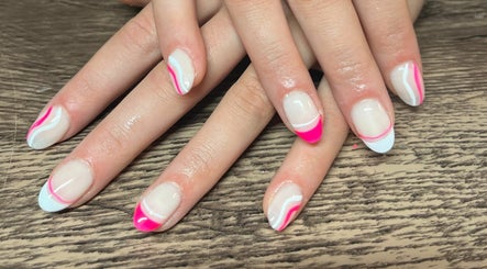 bri.e.nails image 3