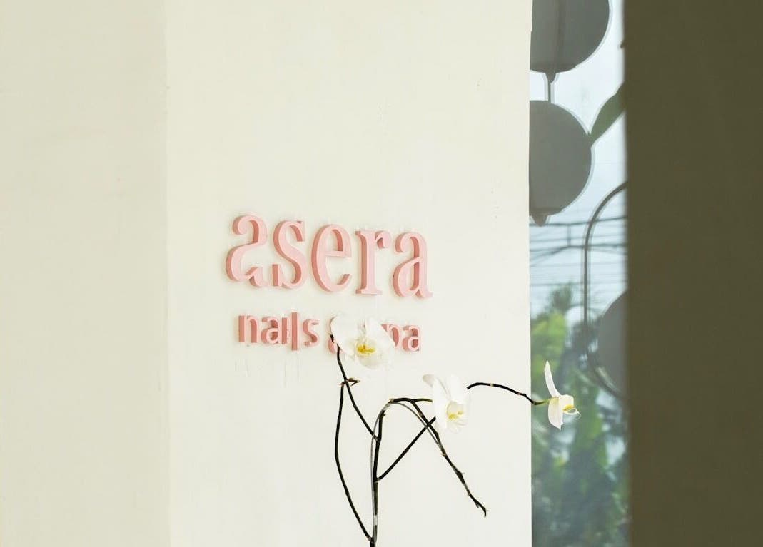 Asera Nail & Spa entrance with elegant floral decor, Bali, Bali, ID.