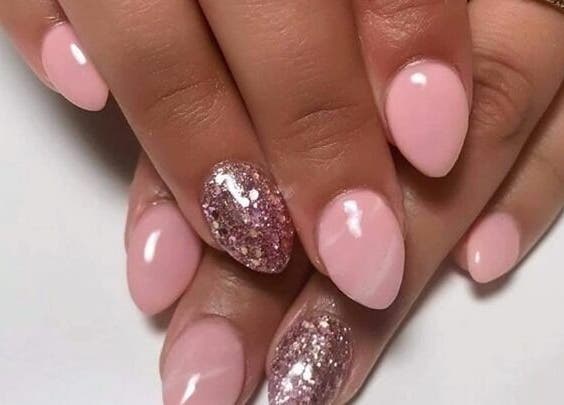 Elegant pink and glitter nails at Le Salon Dieppe, Dieppe, New Brunswick, CA.