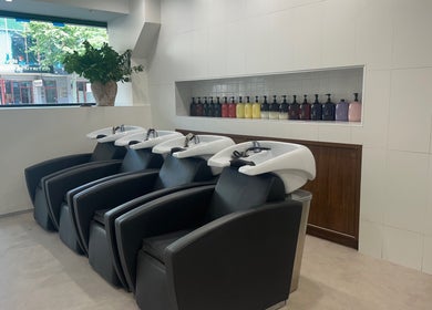 Elegant wash stations at Salon Lio, Crows Nest, New South Wales, AU offering luxury beauty experiences.