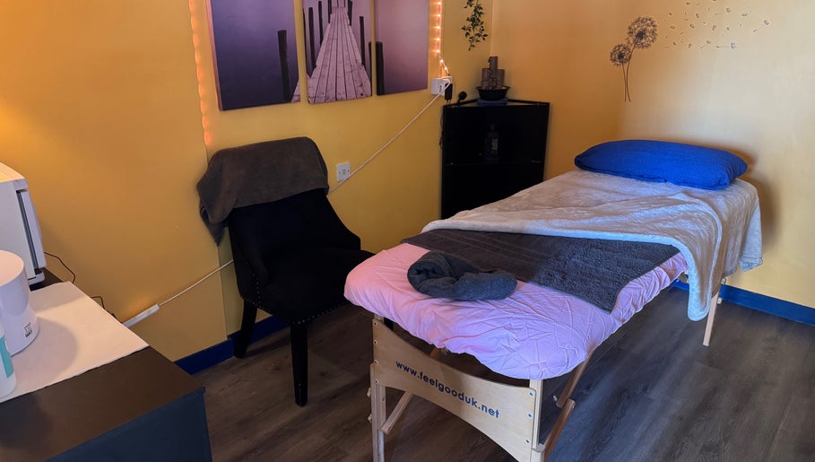 K G Beauty -Located within Enliven vaizdas 1