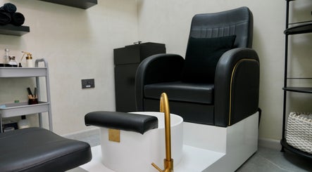 Blade Barbers Dubai image 3