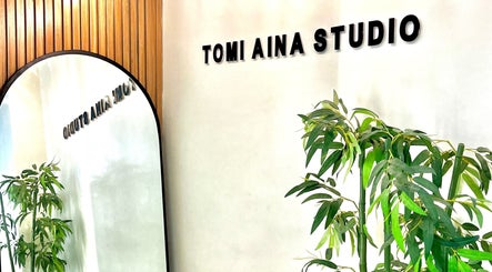 Tomi Aina Beauty, bilde 2