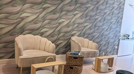 Εικόνα Blush Forest Studio 3