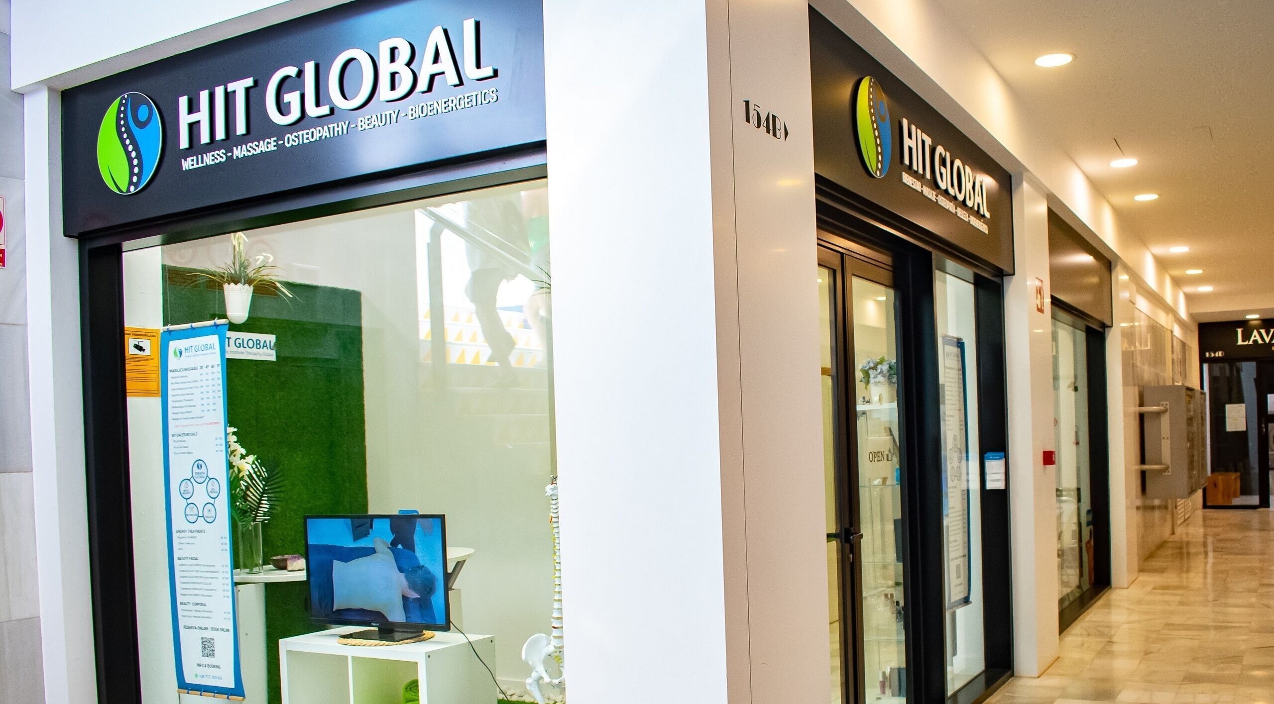 Fachada de Hit Global Therapy | Massage & Wellness Tenerife en Arona, ES.