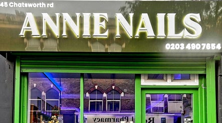 Annie Nails