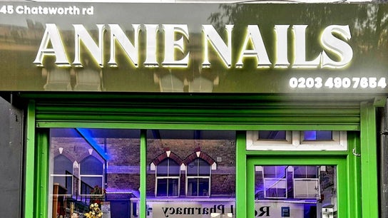 Annie Nails