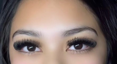 Lisa’s Lashes image 3