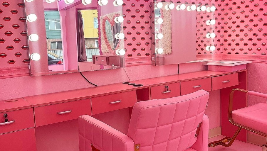 Snatch Me Up Beauty Lounge imej 1