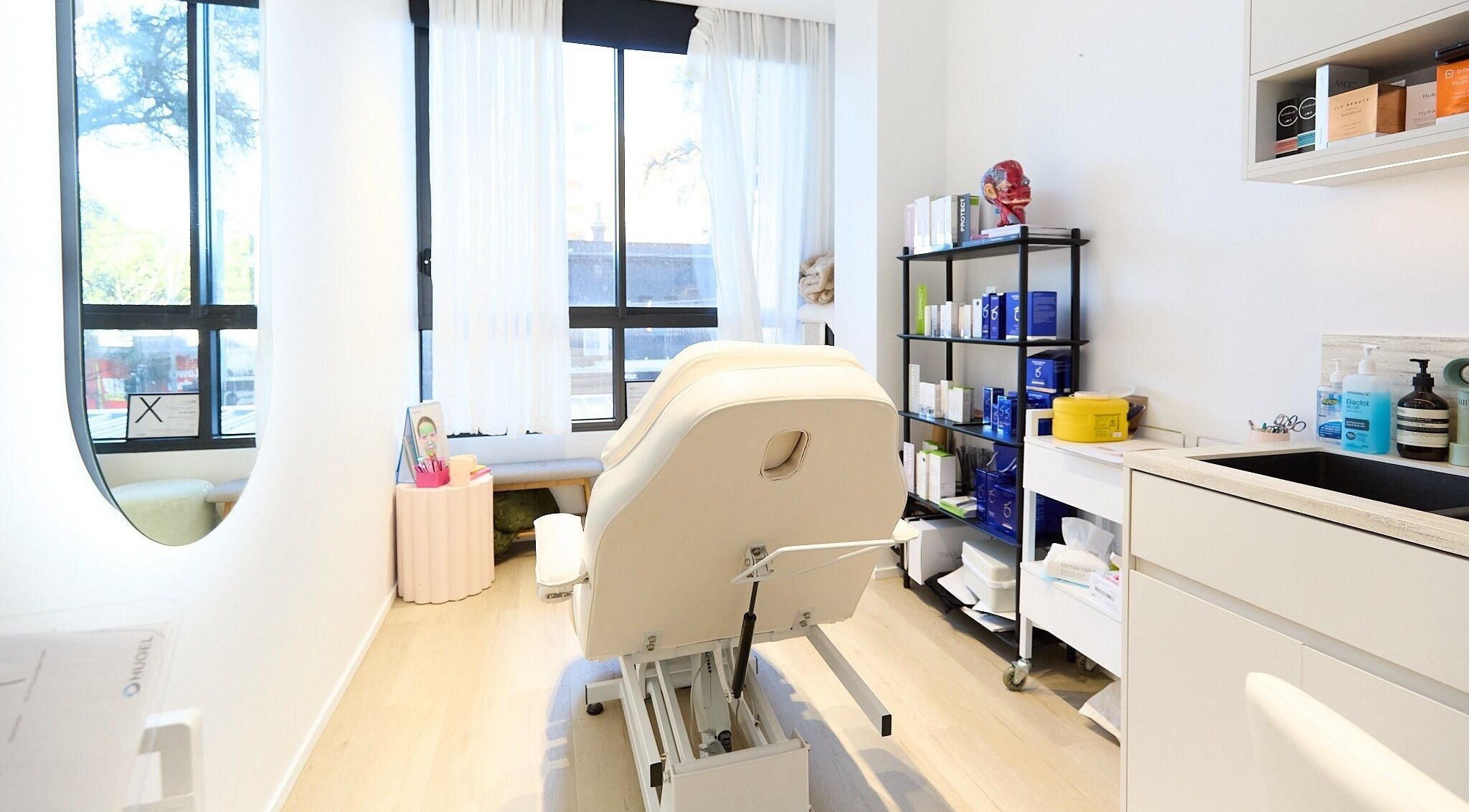 Cosy treatment room at Cosmetics By Nurse Blake, Bondi Junction, New South Wales, AU. Features a plush reclining chair.