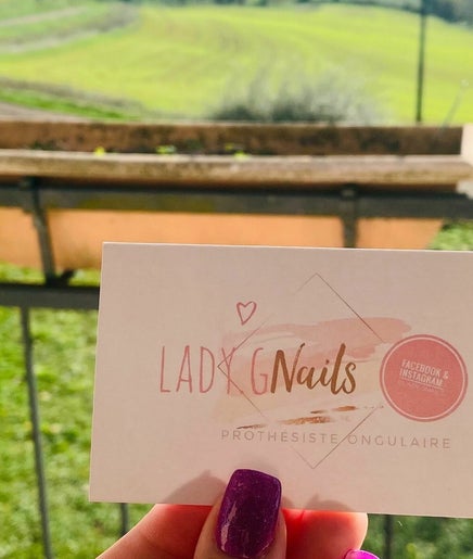 lady.gnails, bild 2