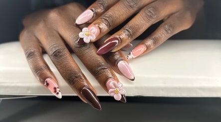 Nails by Daisie