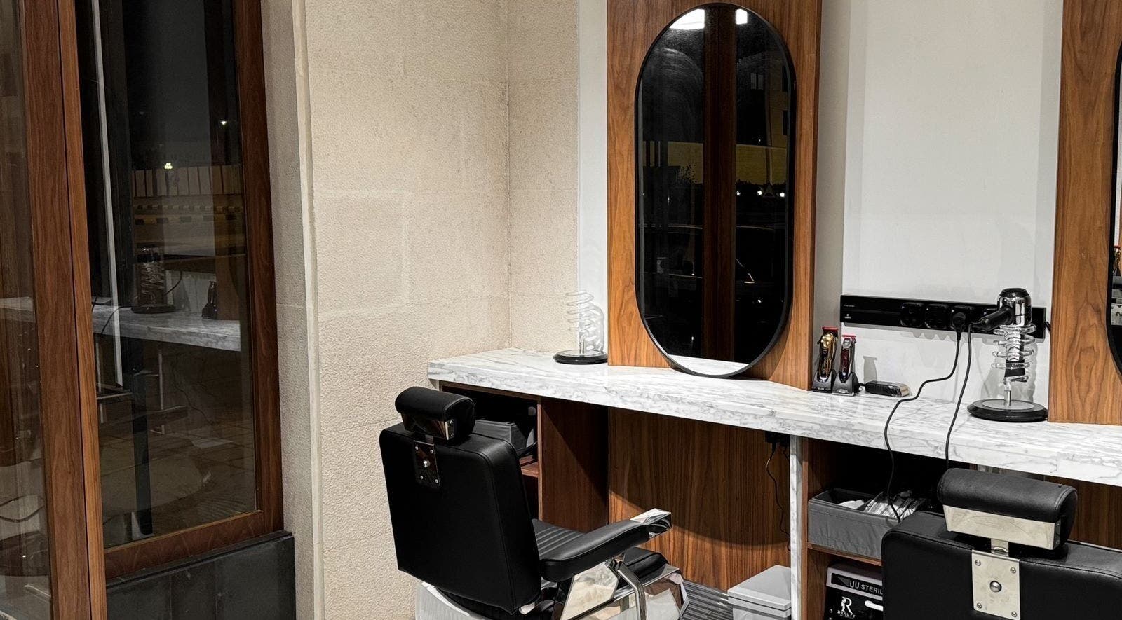 زاوية حلاقة عصرية في Ogi Barber Shop، الرياض، محافظة الرياض، SA.