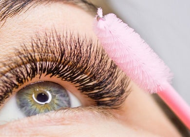 Wimpernpflege bei KS Beauty Studio, Murg/Hänner, Baden-Württemberg, DE.