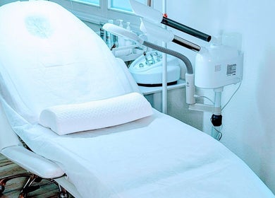 Bequemer Behandlungsstuhl bei KS Beauty Studio in Murg/Hänner, Baden-württemberg, DE für Entspannung.