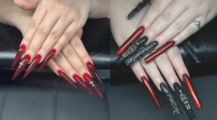 Immagine 3, YIKED NAILS