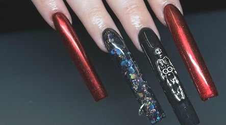 Immagine 3, Yiked Nails