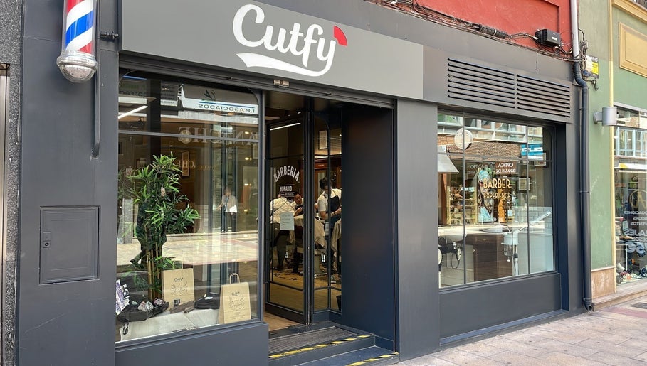 CUTFY LEÓN obrázek 1
