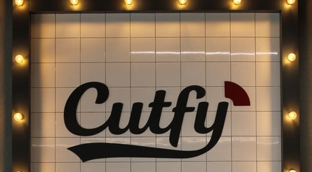 CUTFY LEÓN obrázek 2