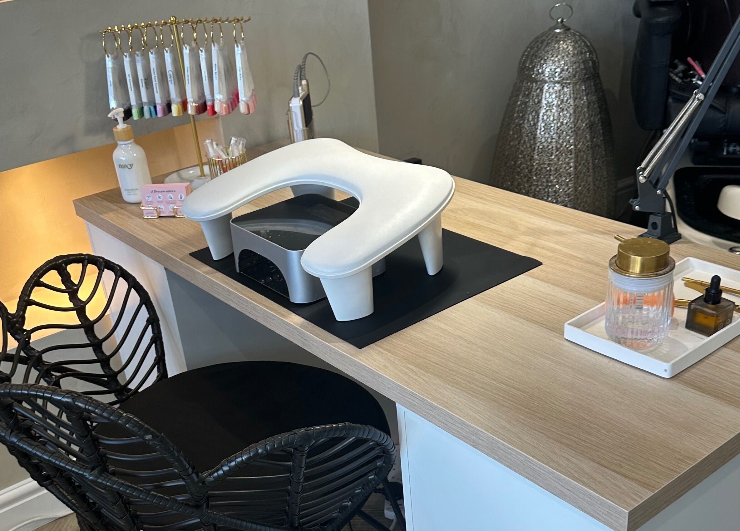 Modern manicure station at Mani by Cody Thompson, Solihull, England, GB. Stylish design with elegant decor.