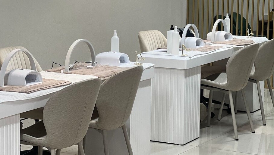Modern nail stations at D'ntle Beauty Randburg, providing luxurious experience in Randburg, Gauteng, ZA.