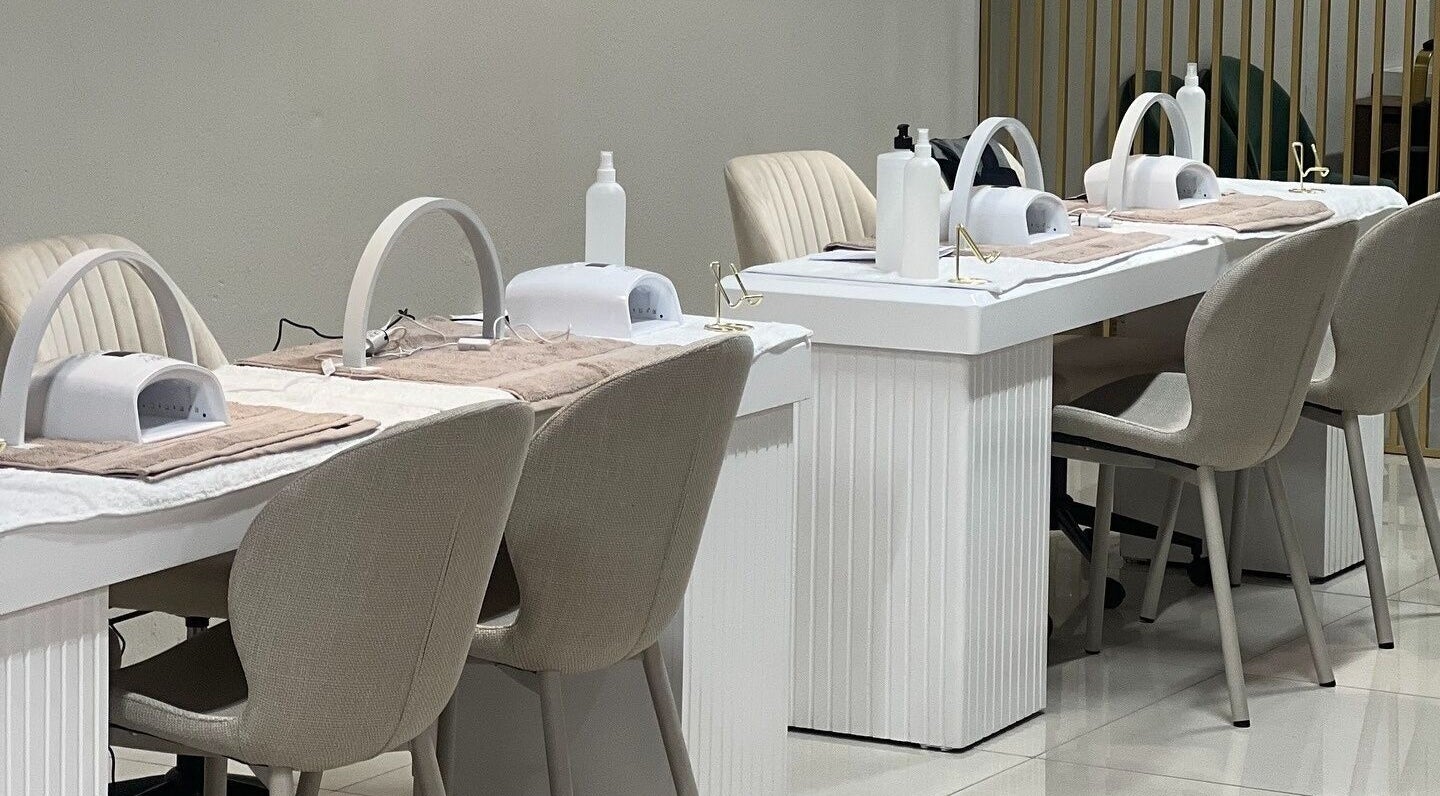 Modern nail stations at D'ntle Beauty Randburg, providing luxurious experience in Randburg, Gauteng, ZA.