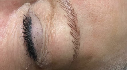 GABRIELLE 🪷 Tattoo Removal & Microblading image 2