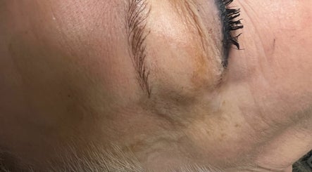 GABRIELLE 🪷 Tattoo Removal & Microblading image 3