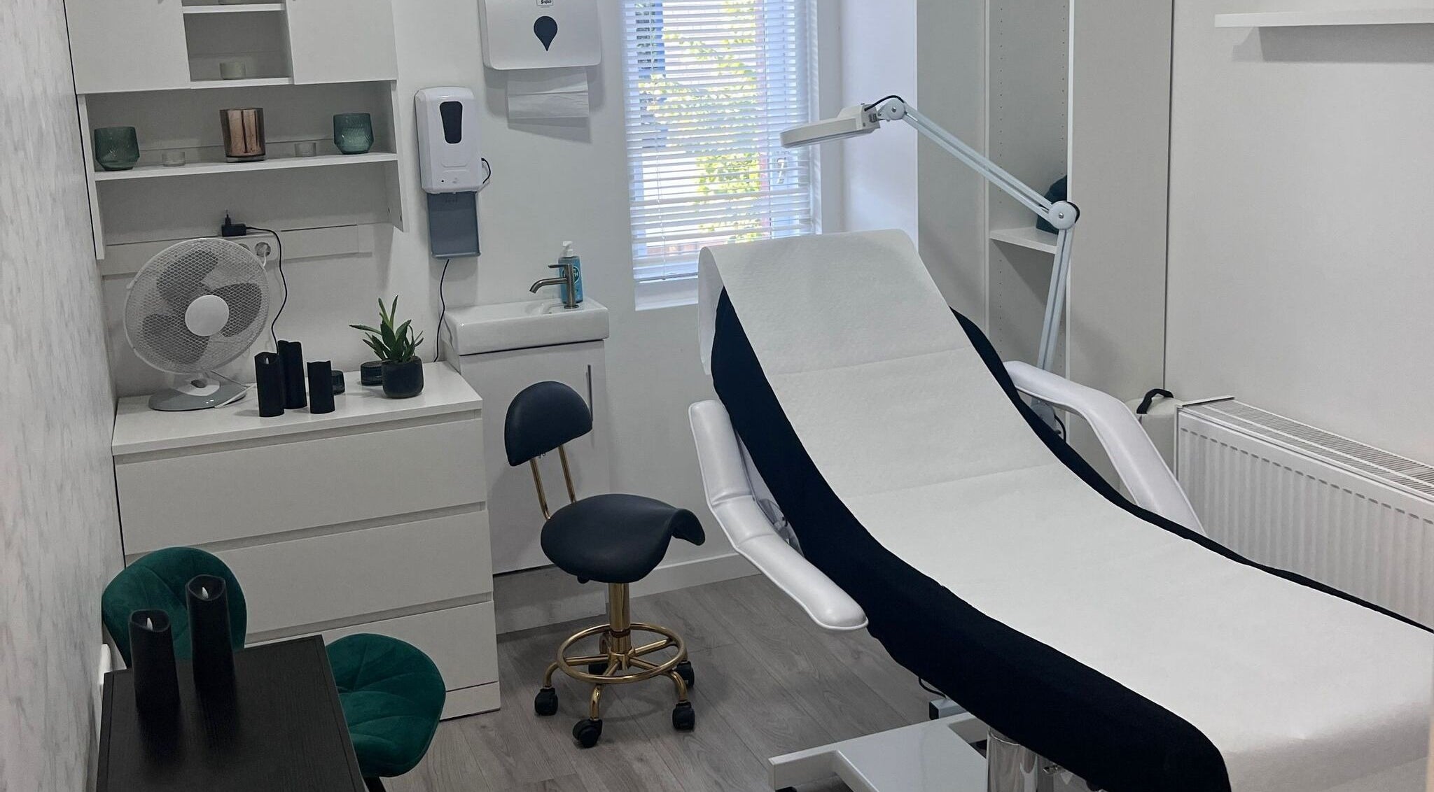 Gabinet zabiegowy GW Beauty4u2 w Lisse, Zuid-holland, NL z nowoczesnym wyposażeniem.