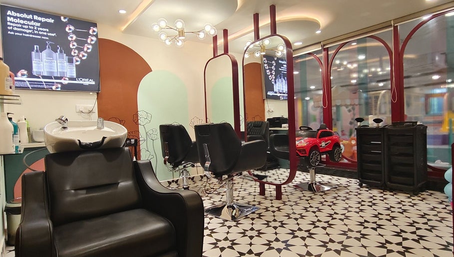 The Complete Family Salon image 1