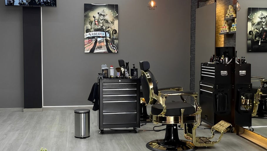 A New Barber Style, bilde 1