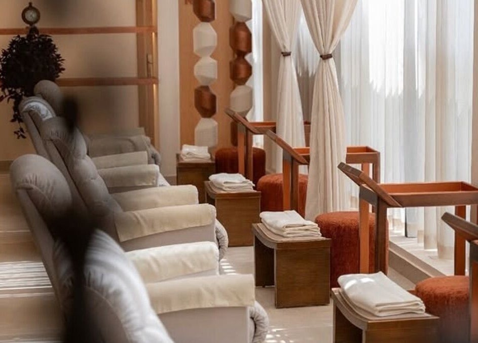 Relaxing seating area at Zen Spa I زن سبا - Rafa in Riyadh, Riyadh Province, SA offers tranquil ambiance.