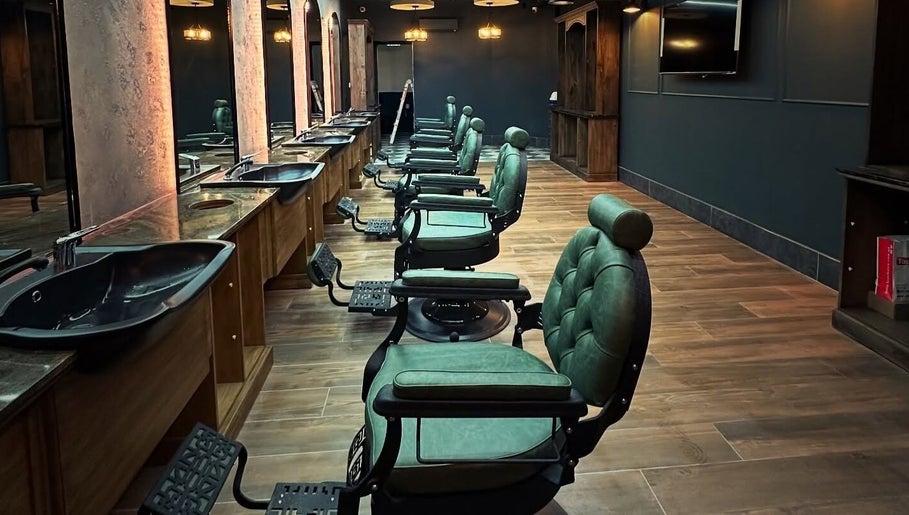 il-Mustaċċun Barber afbeelding 1