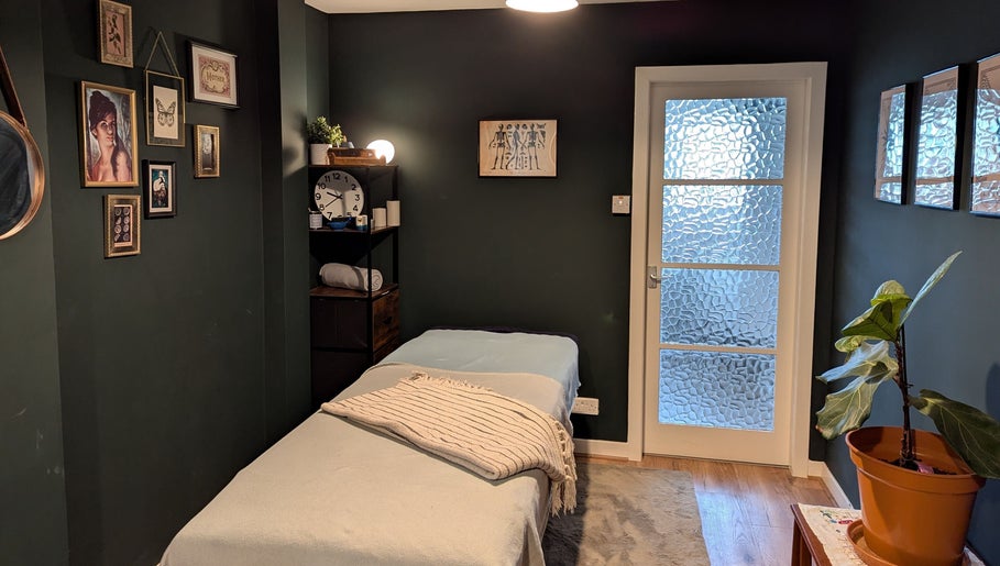 Luna Massage Therapy, bilde 1