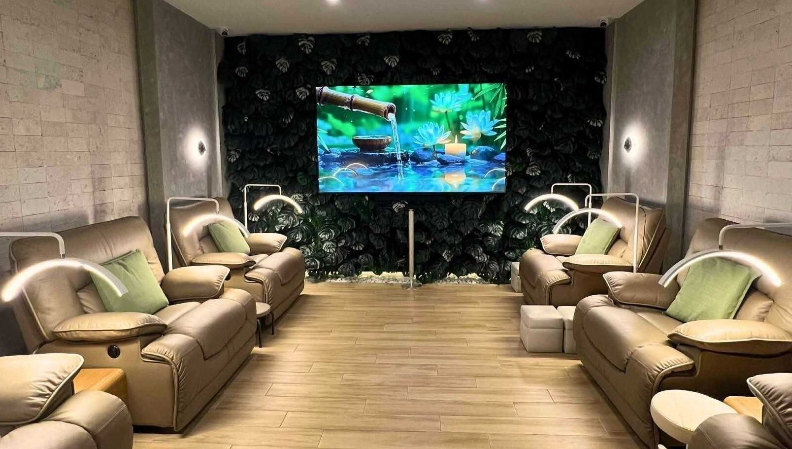 Relax in plush reclining chairs at Oona Calming & Wellness Spa, Baliwag, Central Luzon, PH for tranquility.