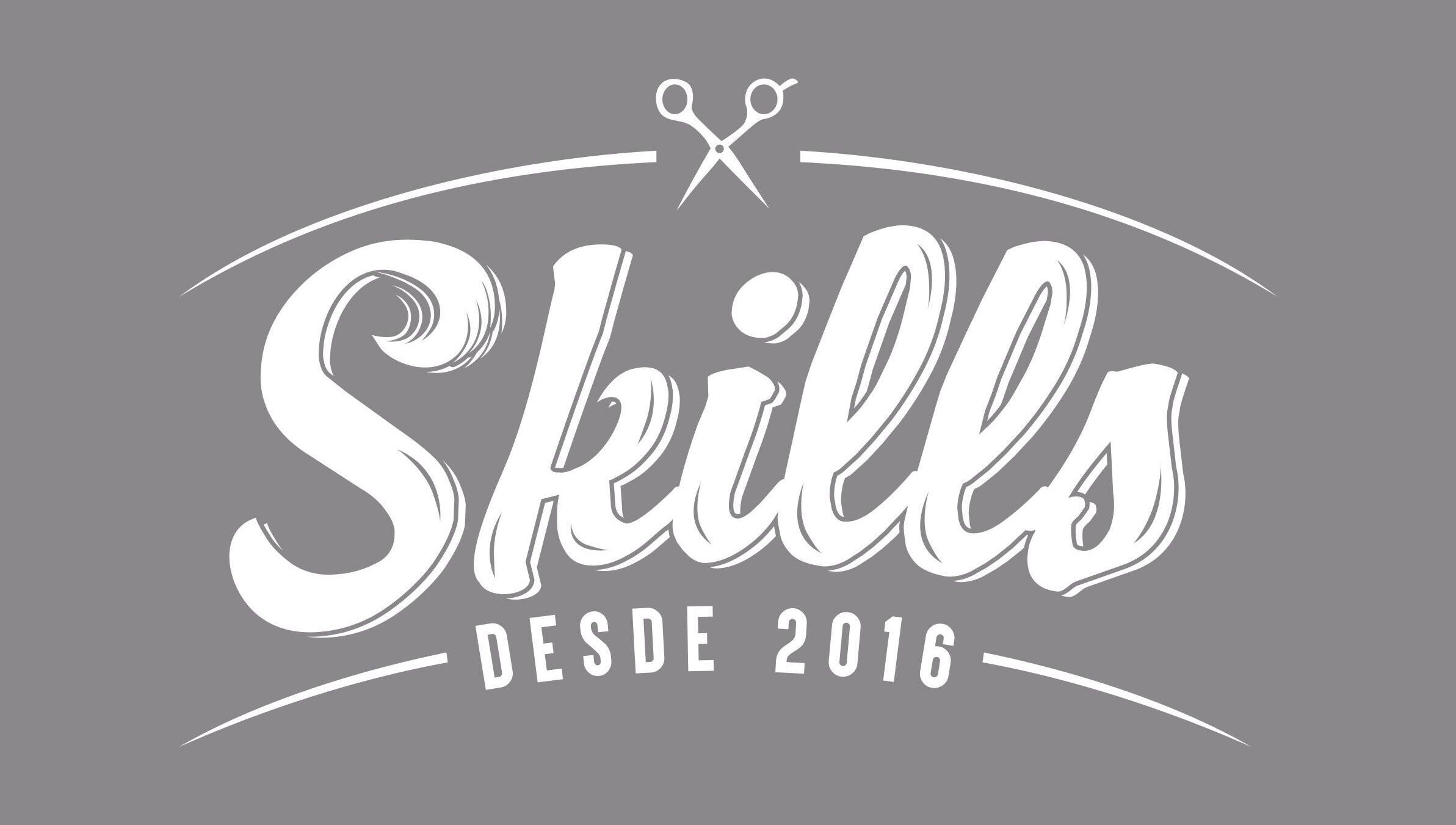 Logo de Barberia Skills, San Juan de Lurigancho, PE. Desde 2016, tijeras icónicas representadas.