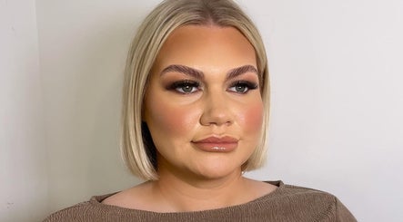 Hayley Lauren Makeup & Beauty image 2