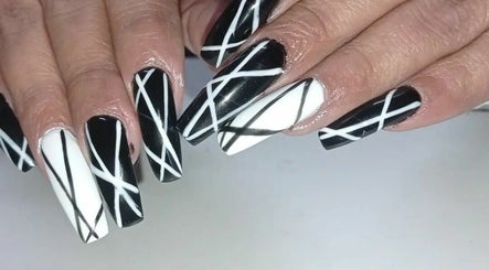 Karla Nails image 2