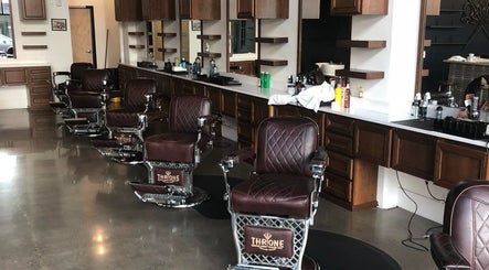 Throne Traditional Barbershop on Division