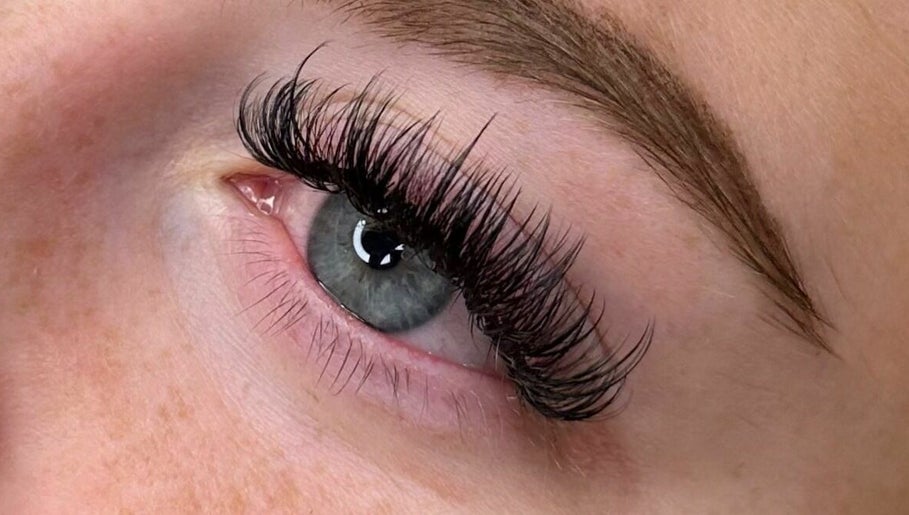 maddie’s lash lounge, bild 1