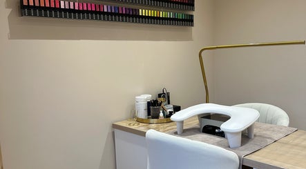 HB Beauty Bar