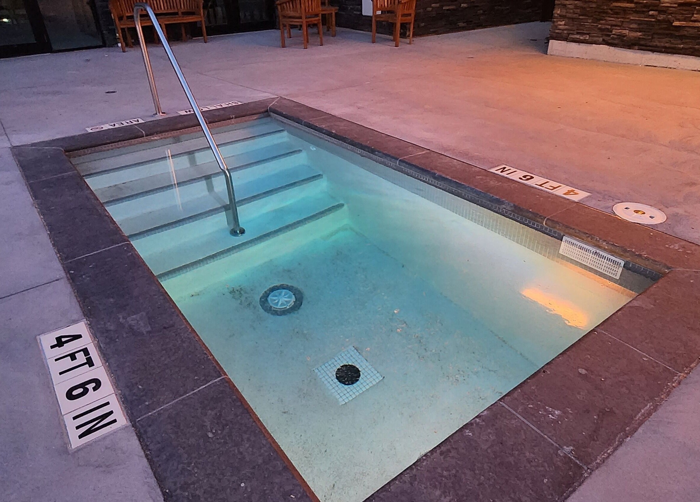 Relaxing outdoor pool at Wave Nordic Spa in Mount Elgin, Ontario, CA.