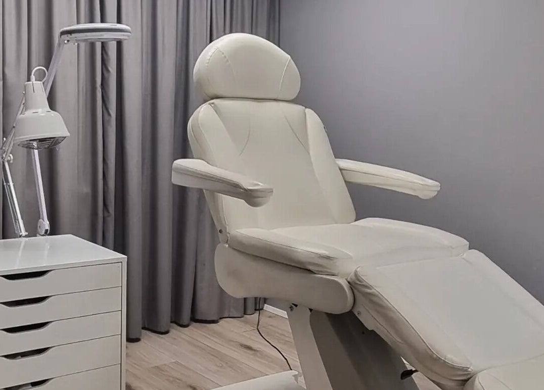 Comfortable treatment chair in Snyrtihofið, Stykkishólmur, IS, offering a relaxing spa environment.