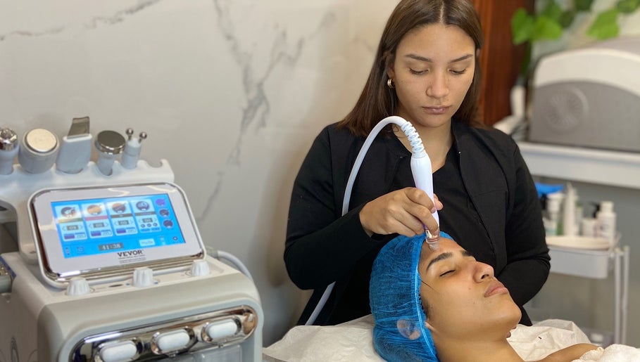 Tratamiento facial en Mia Beautes Stetic Center, Santo Domingo, Distrito Nacional, DO.