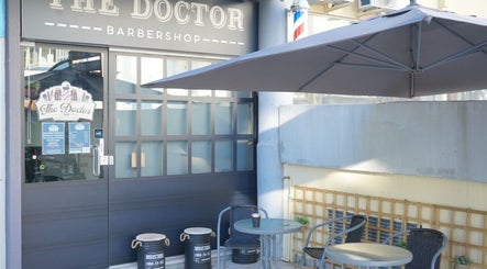 The Doctor Barbershop slika 3